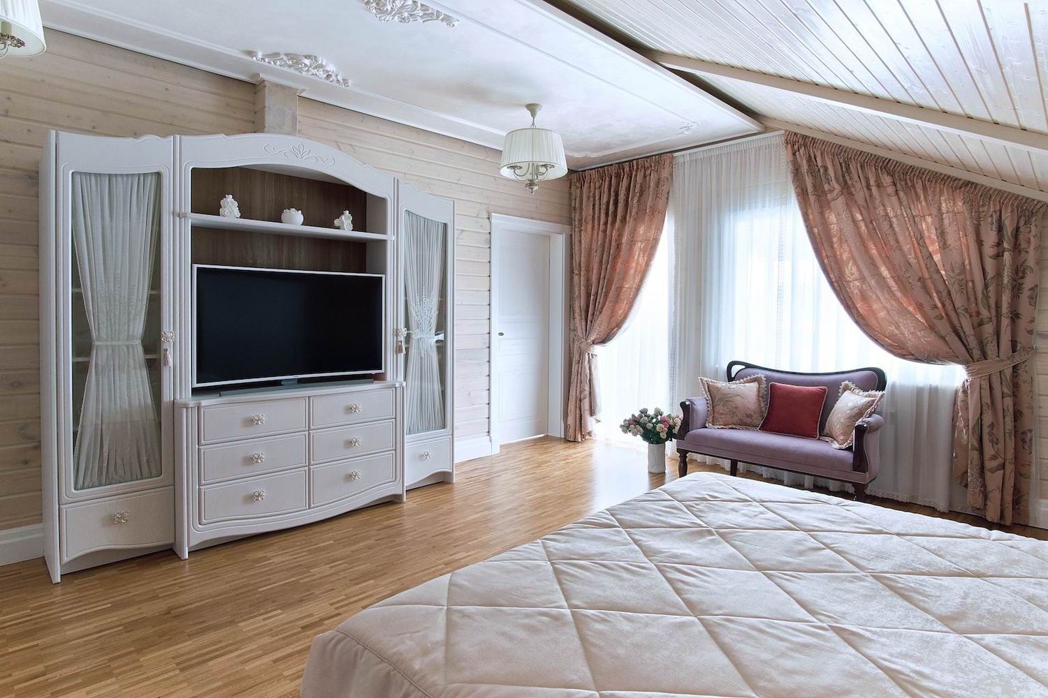 Автор студия интерьерных решений НАТАЛЬИ НЕЛЮБИНОЙ