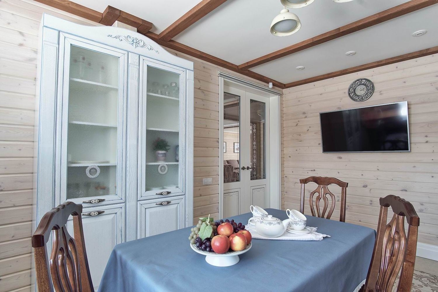 Автор студия интерьерных решений НАТАЛЬИ НЕЛЮБИНОЙ