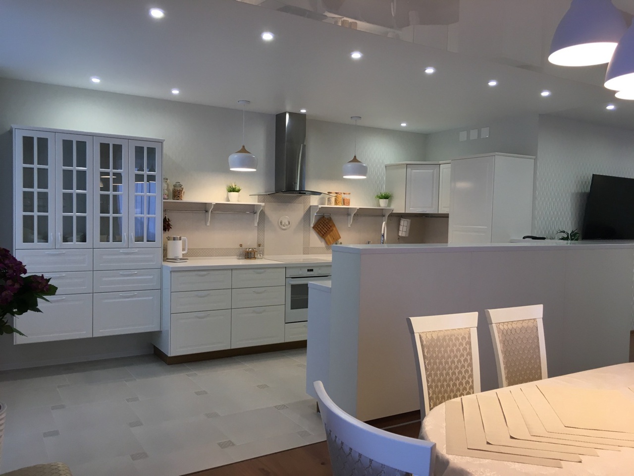 Автор дизайн-студия НАТАЛЬИ ЗАРЕЦКОЙ