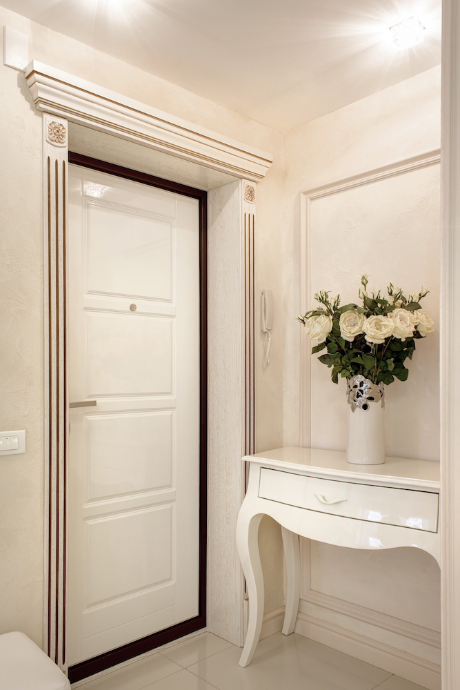 Автор дизайнер ОЛЕГ ЧАРУШИН