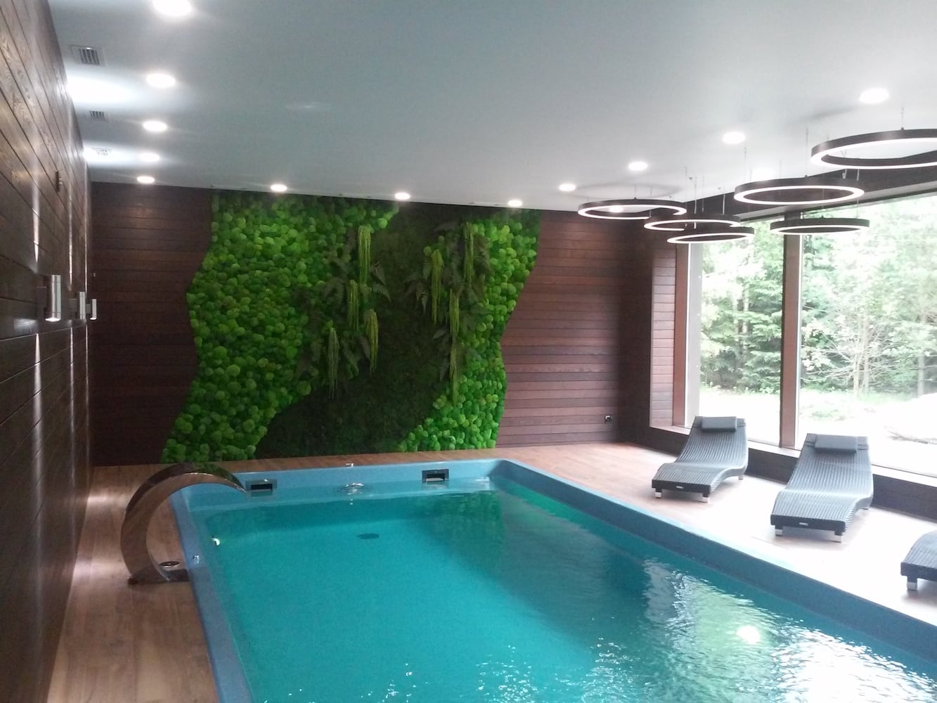 Автор дизайнер ОЛЕГ ЧАРУШИН