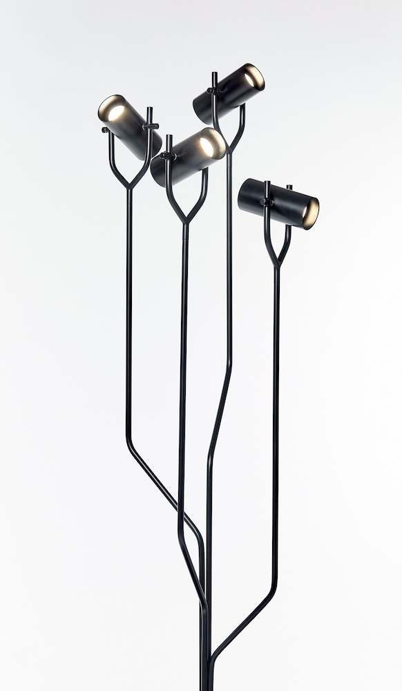 Автор дизайнер ОЛЕГ ЧАРУШИН