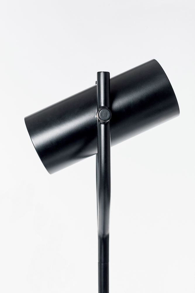 Автор дизайнер ОЛЕГ ЧАРУШИН