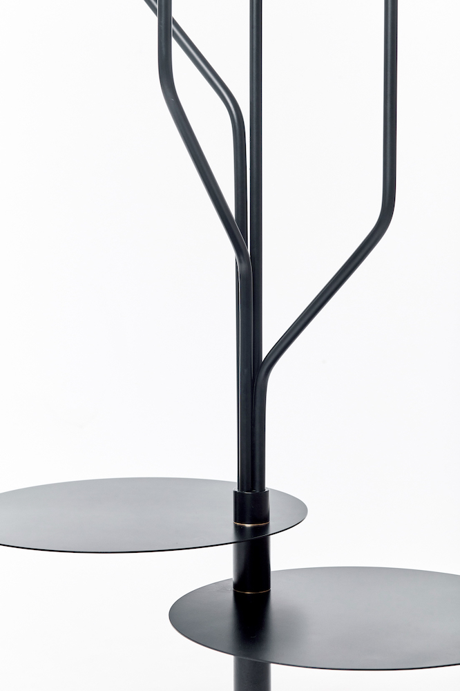 Автор дизайнер ОЛЕГ ЧАРУШИН