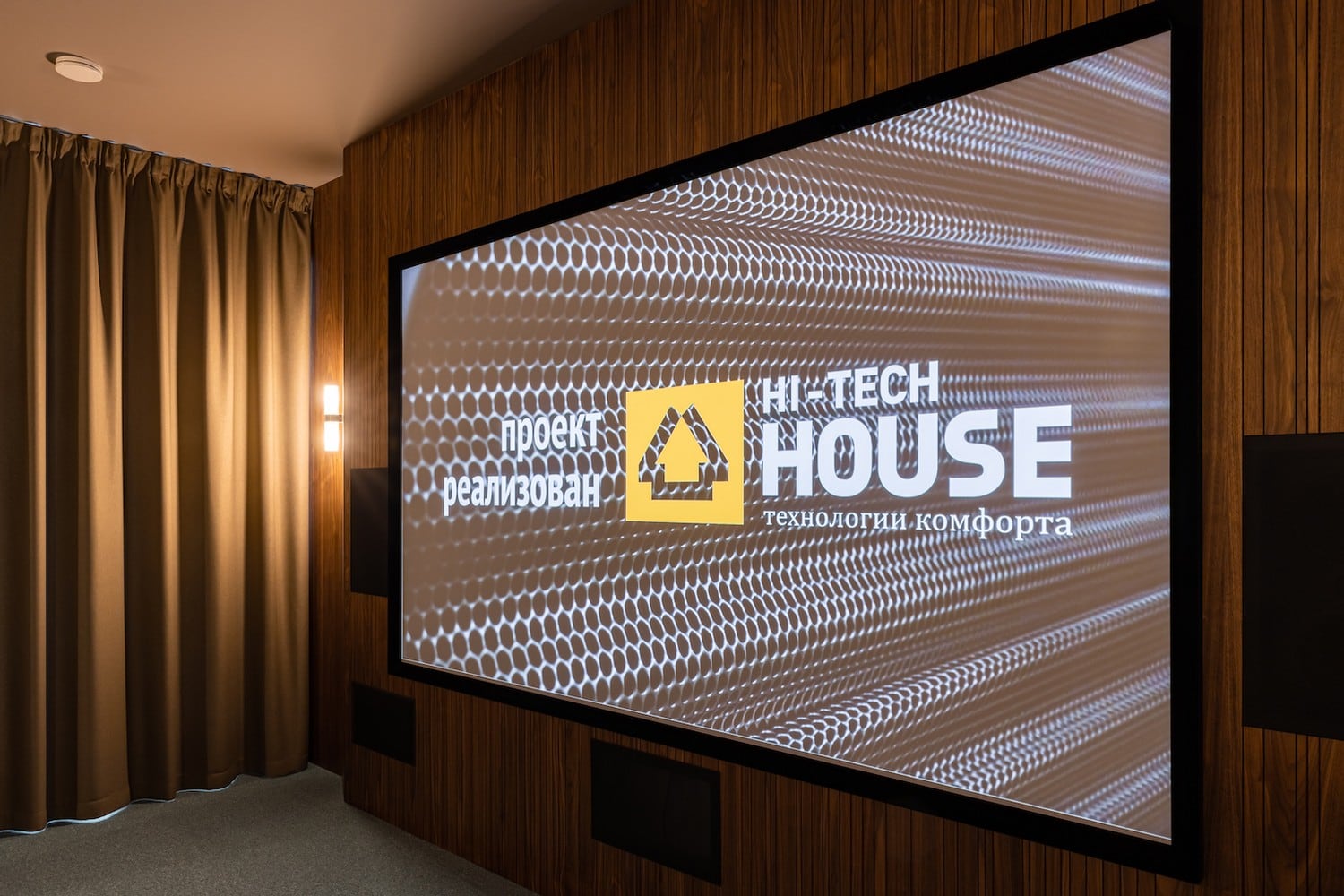 Автор дизайнер ОЛЕГ ЧАРУШИН