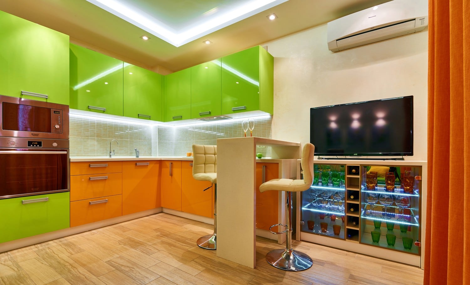 Автор дизайнер ОЛЬГА КРЫСОВА