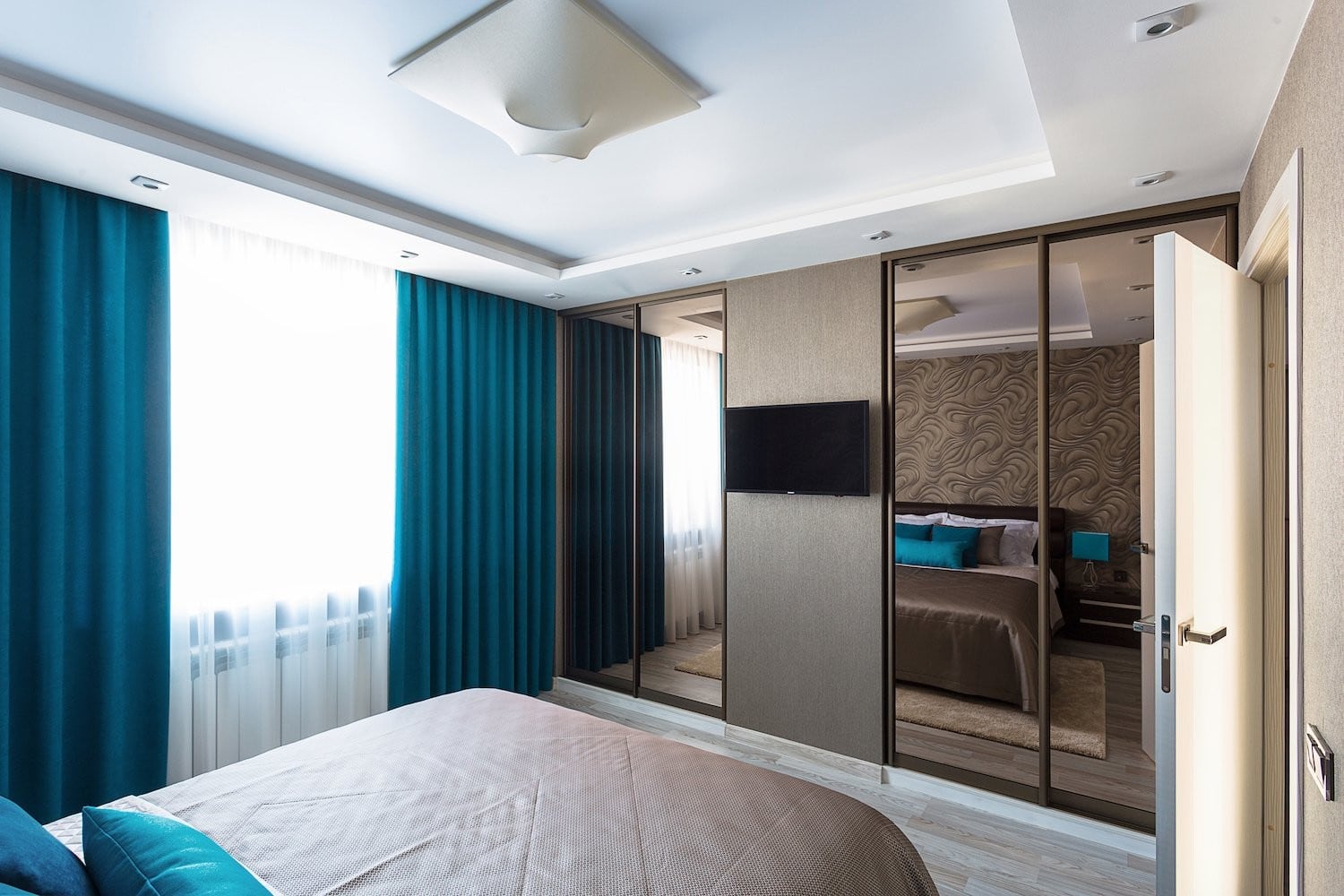 Автор дизайнер ОЛЬГА КРЫСОВА