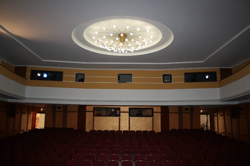 Автор дизайн-студия ИНТЕРЬЕР-WEST, руководитель Андрей Андреевский