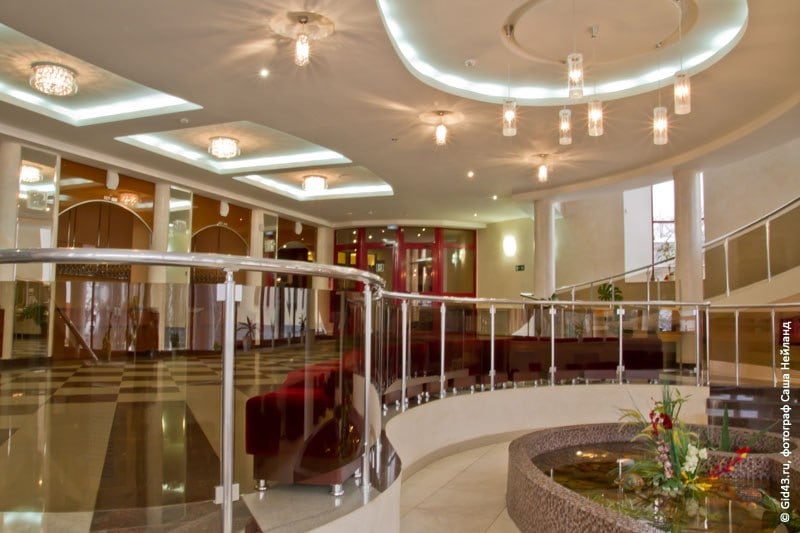 Автор дизайн-студия ИНТЕРЬЕР-WEST, руководитель Андрей Андреевский