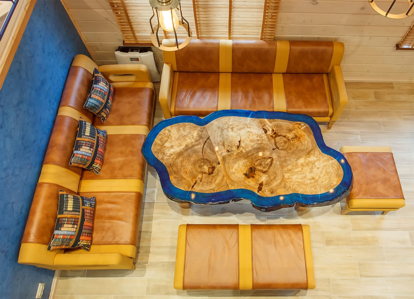 Автор дизайн-студия ИНТЕРЬЕР-WEST, руководитель Андрей Андреевский