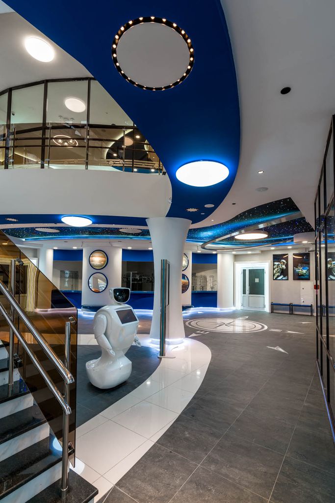 Автор дизайн-студия ИНТЕРЬЕР-WEST, руководитель Андрей Андреевский