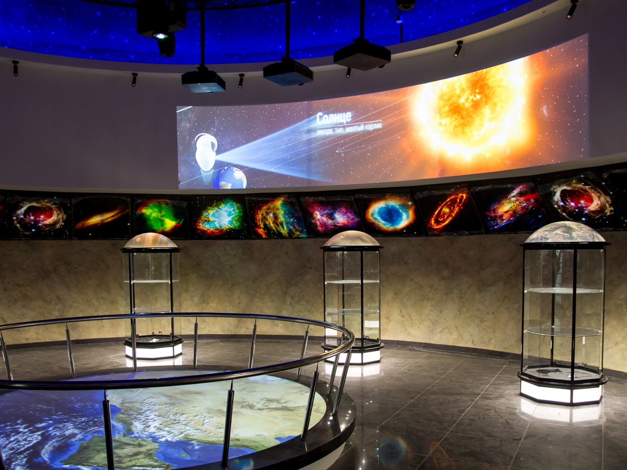 Автор дизайн-студия ИНТЕРЬЕР-WEST, руководитель Андрей Андреевский