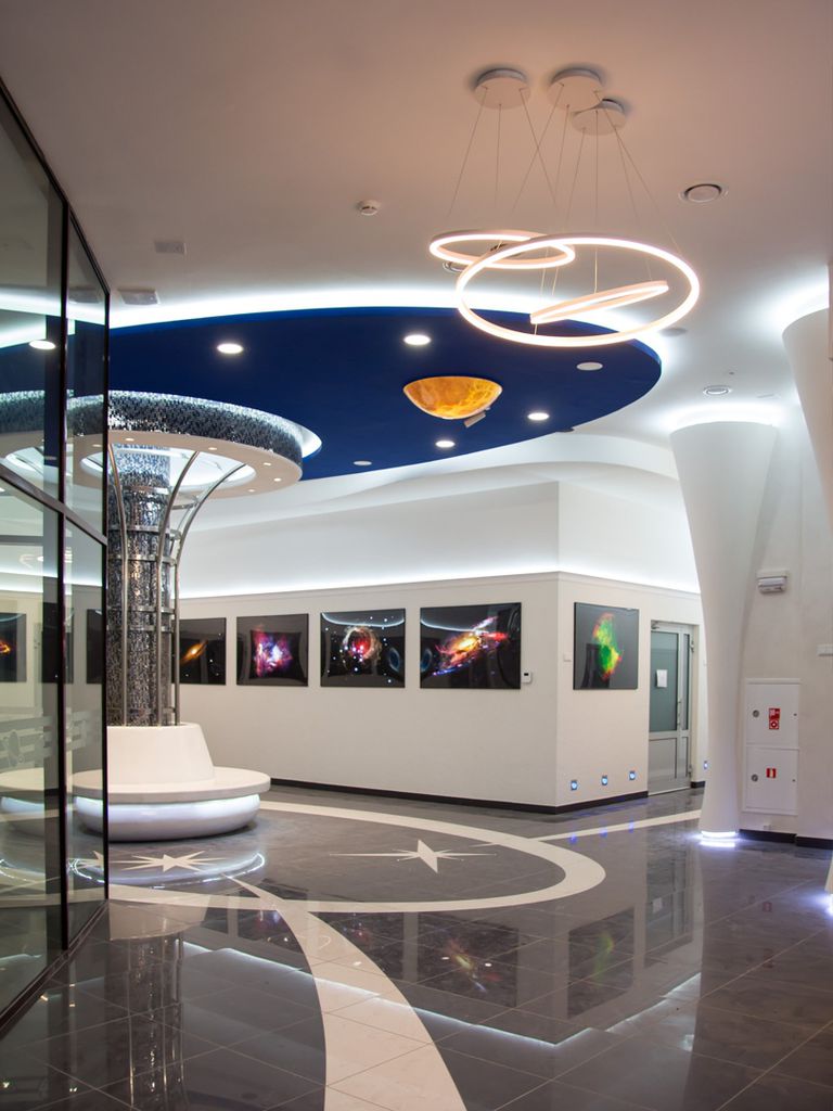 Автор дизайн-студия ИНТЕРЬЕР-WEST, руководитель Андрей Андреевский