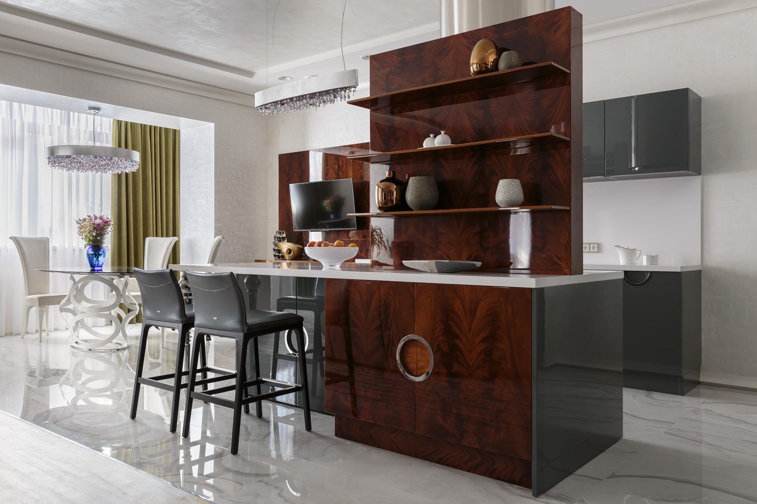 Автор дизайн-студия ИНТЕРЬЕР-WEST, руководитель Андрей Андреевский