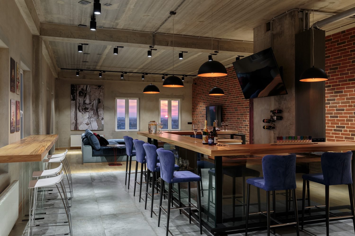 Автор дизайн-студия ИНТЕРЬЕР-WEST, руководитель Андрей Андреевский