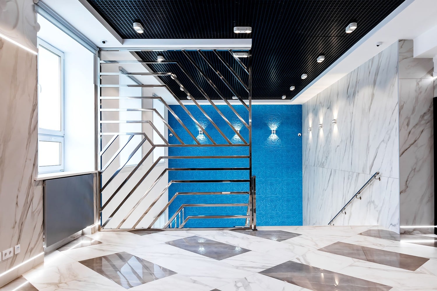 Автор дизайн-студия ИНТЕРЬЕР-WEST, руководитель Андрей Андреевский