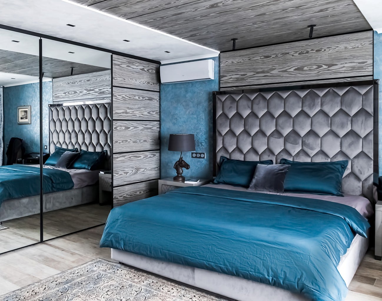 Автор дизайн-студия ИНТЕРЬЕР-WEST, руководитель Андрей Андреевский