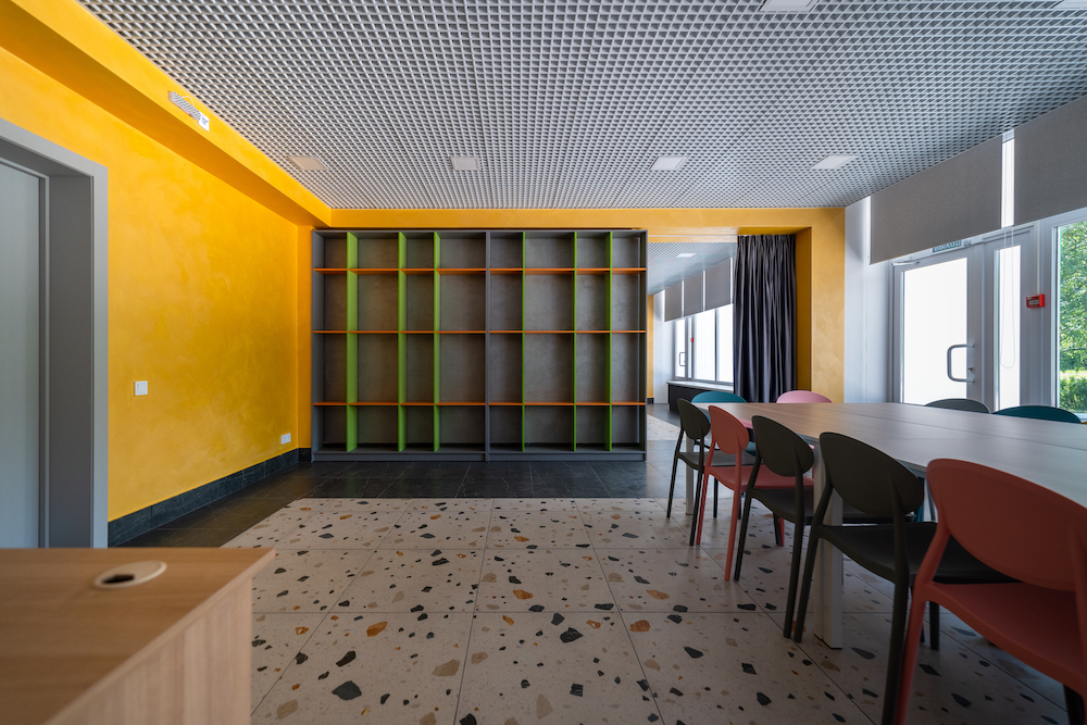 Автор дизайн-студия ИНТЕРЬЕР-WEST, руководитель Андрей Андреевский