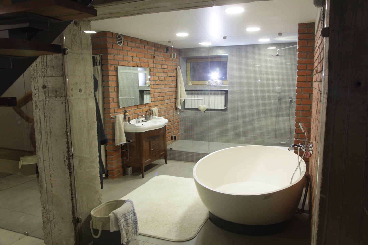 Автор дизайнер ИРИНА КАРПМАН