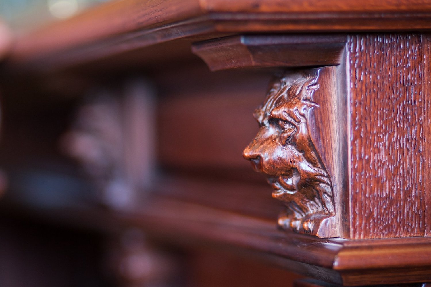 Автор студия классической мебели АРИСТОКРАТ