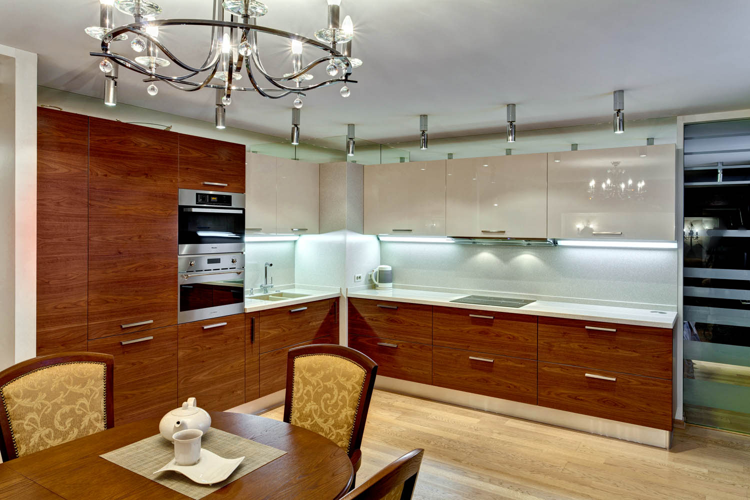 Автор дизайнер НАТАЛЬЯ ЗОНОВА